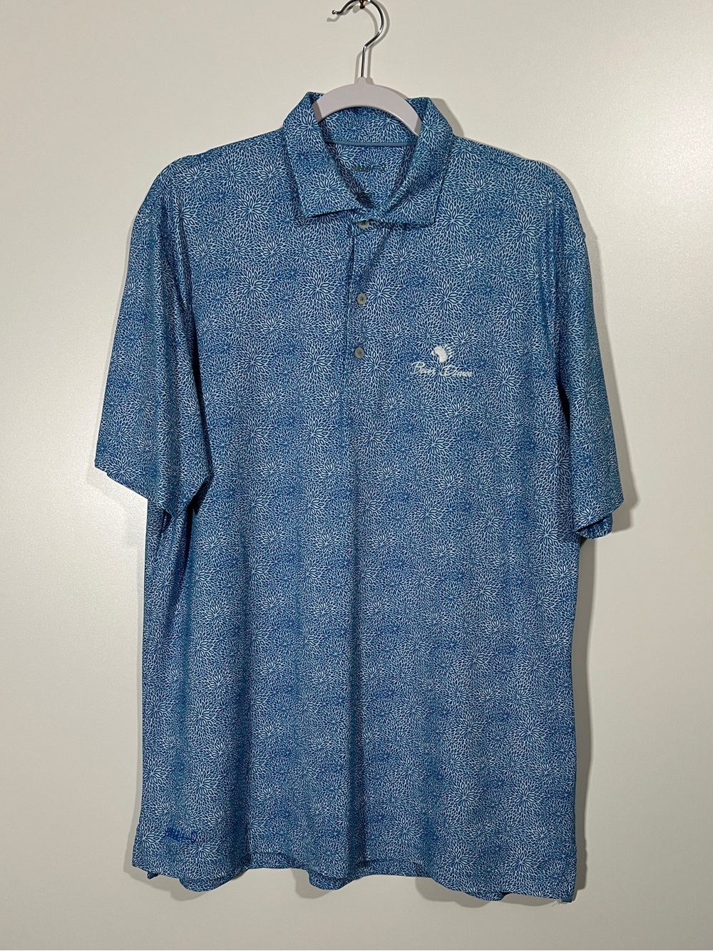 Johnnie-O Polo Golf Shirt in Blue and White from Bear Dance Golf Club Size Large